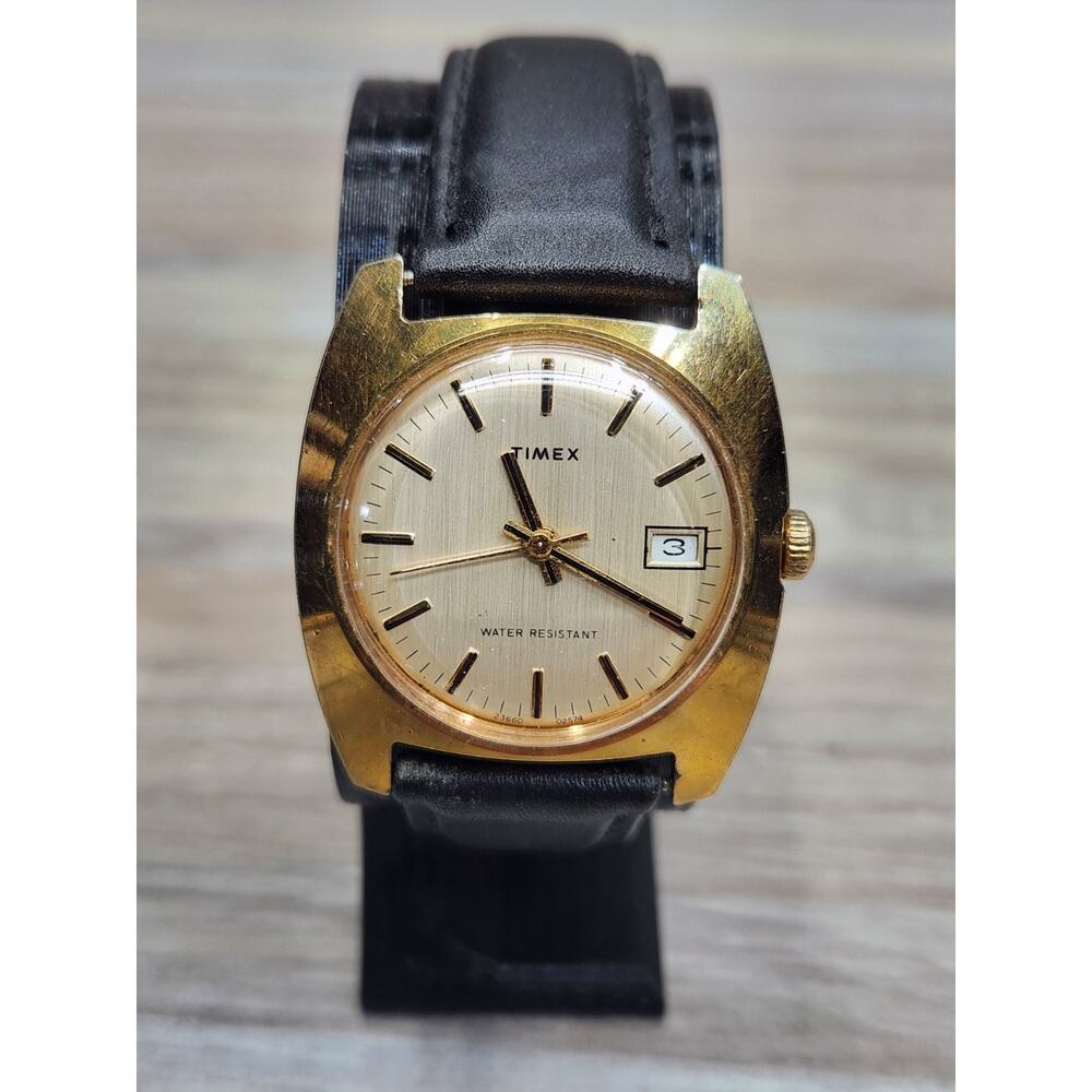 C695 men 1974 Vintage Timex Marlin Mechanical Manual Wind Tank Watch, Working